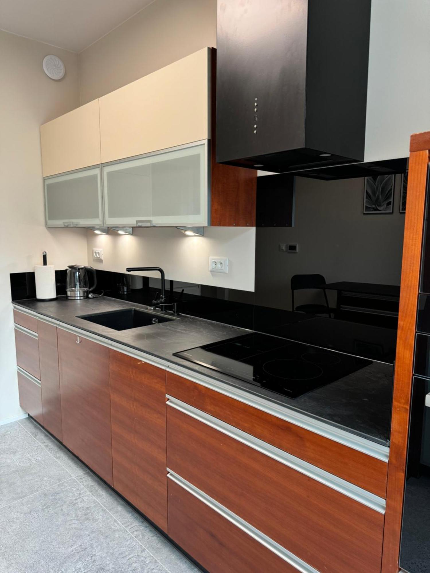 Apartament By The River In *
